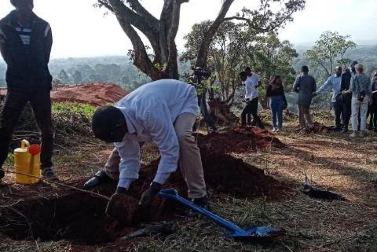 Staff members at the UoN's at Annual Tree Planting Exercise 2022. 