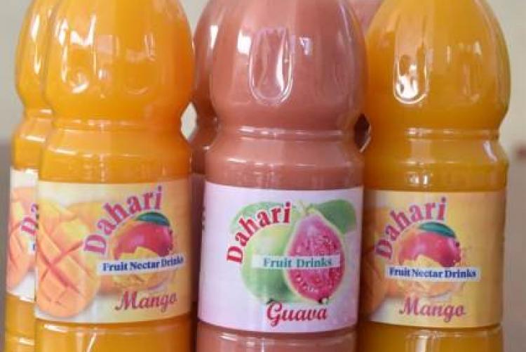 Guava and mango drinks 