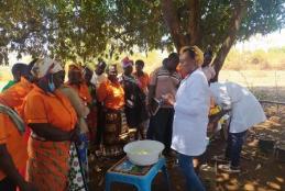 Dr. Kunyanga Demonstrating 